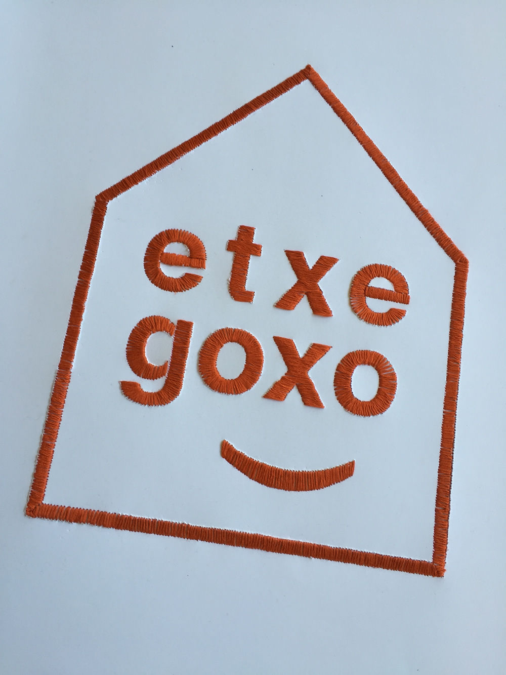ETXEGOXO es un proyecto dirigido a mejorar la calidad de vida de las personas con demencia en sus domicilios